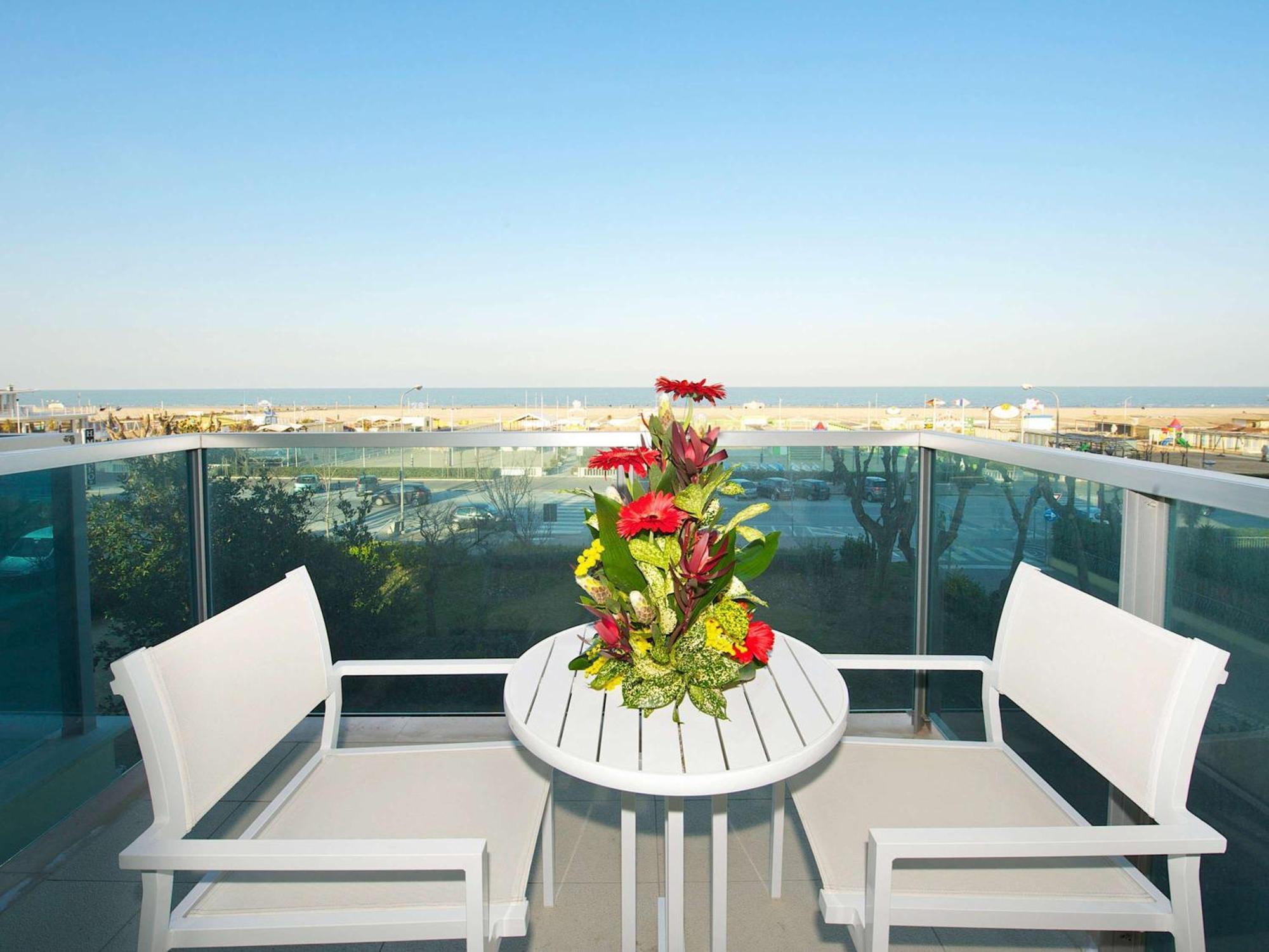 Mercure Hotel Rimini Artis Exterior foto
