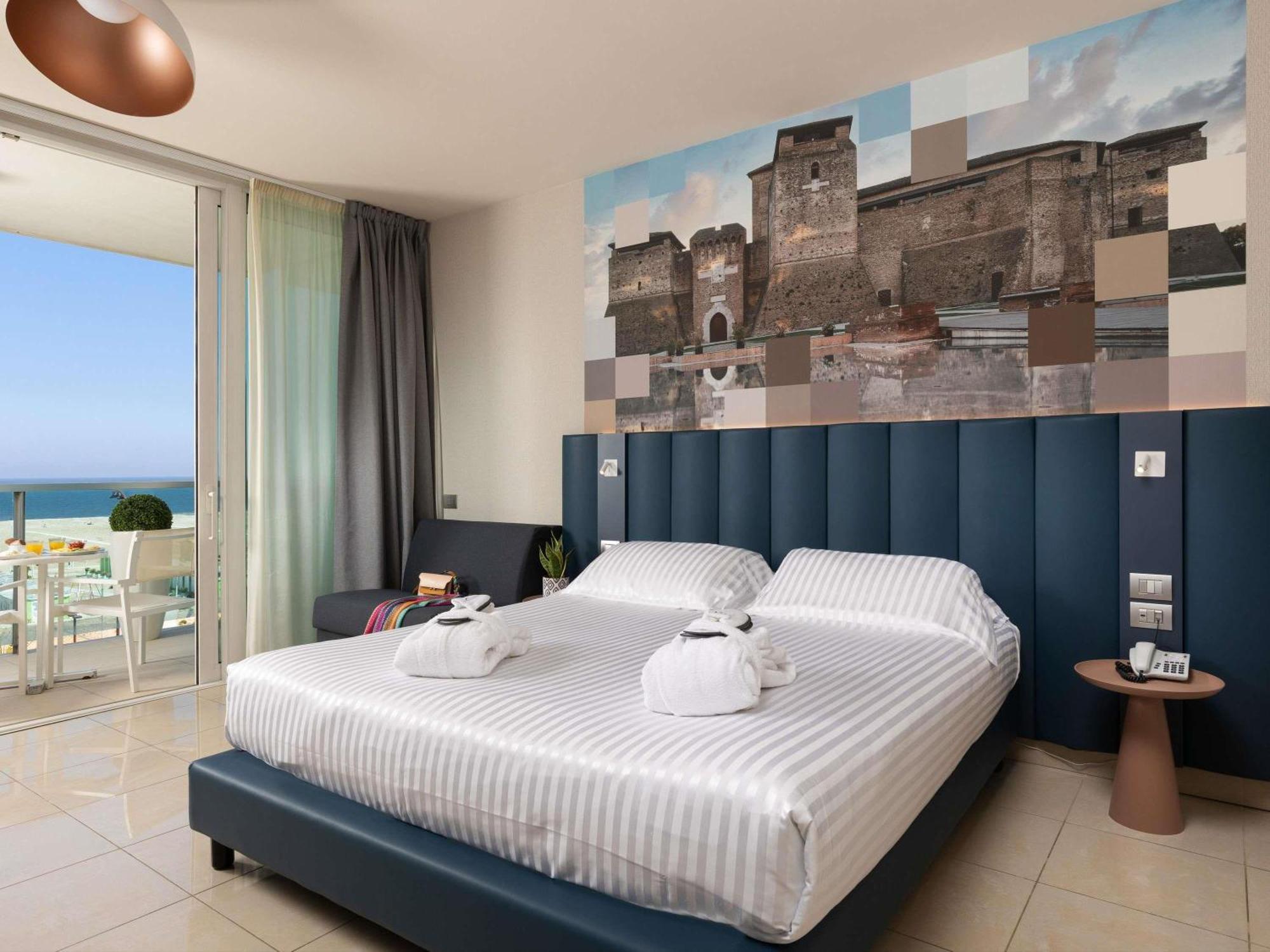 Mercure Hotel Rimini Artis Exterior foto