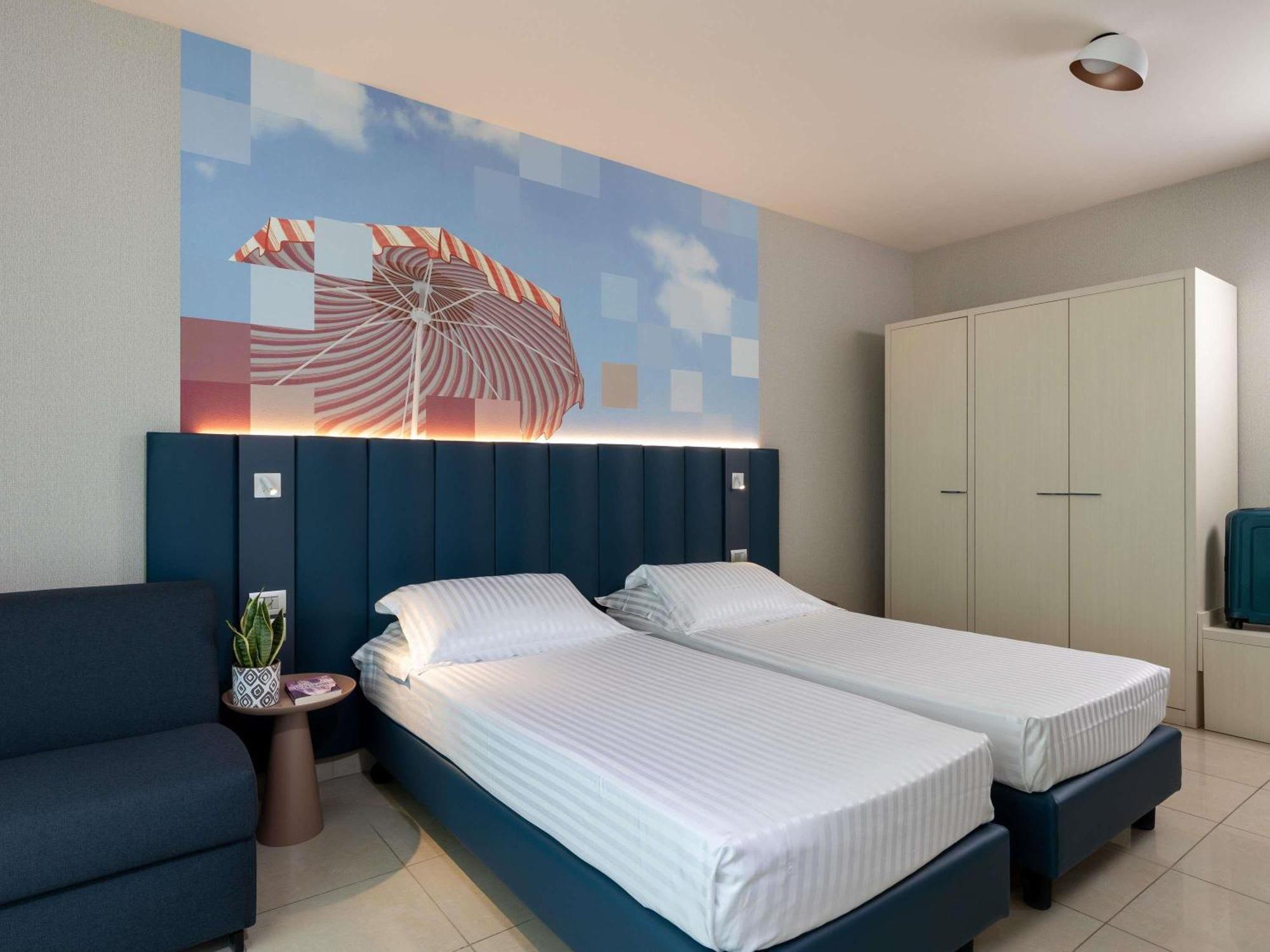 Mercure Hotel Rimini Artis Exterior foto