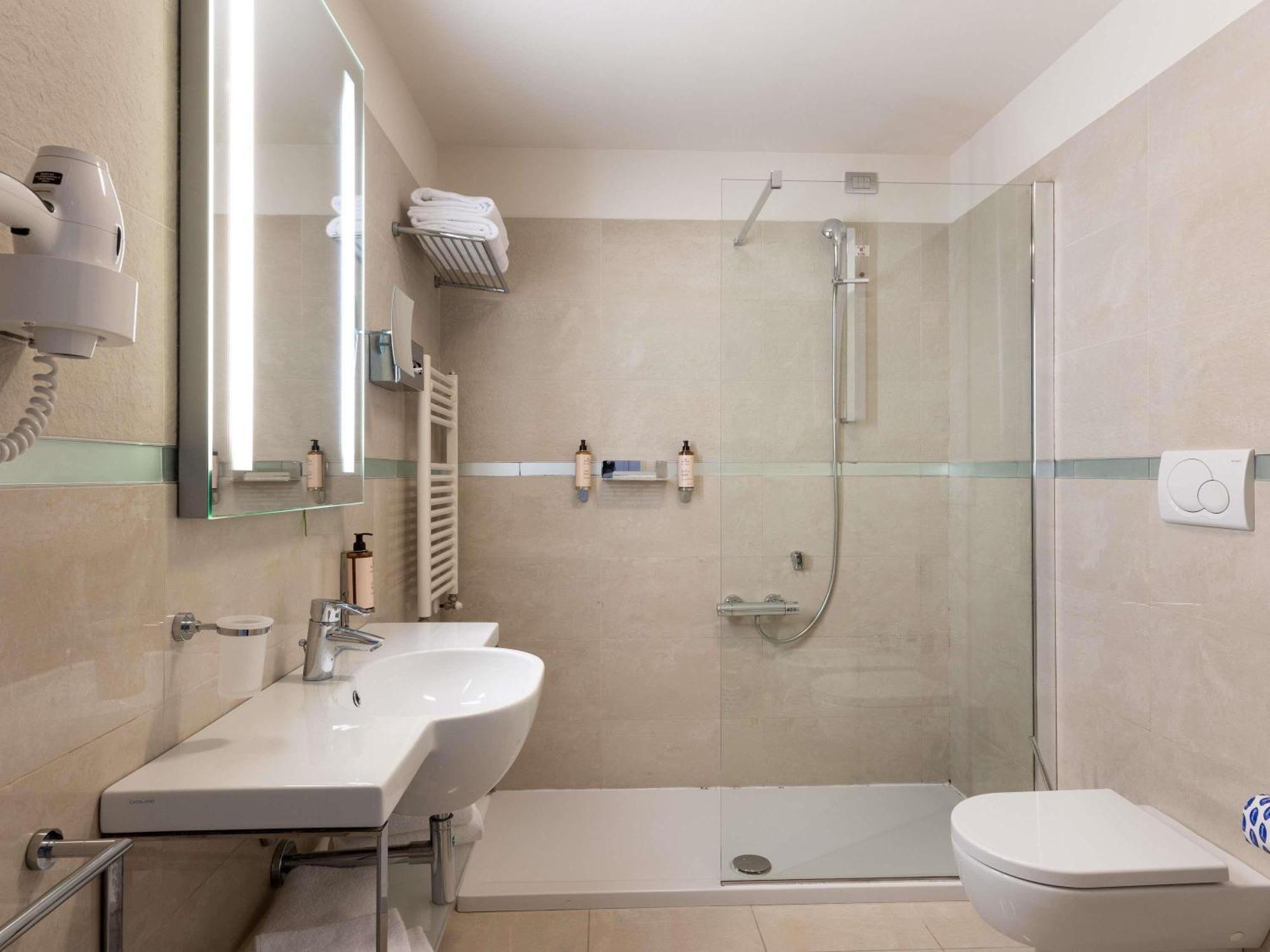 Mercure Hotel Rimini Artis Exterior foto